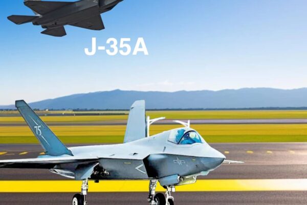भारत-पाक तनाव के बीच चीन की J-35A डिलीवरी: क्या भारत 12 साल पीछे छूट जाएगा? भारत-पाक तनाव के बीच चीन की J-35A डिलीवरी: क्या भारत 12 साल पीछे छूट जाएगा?
